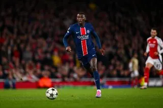 PSG vs Nice match action under the stadium lights