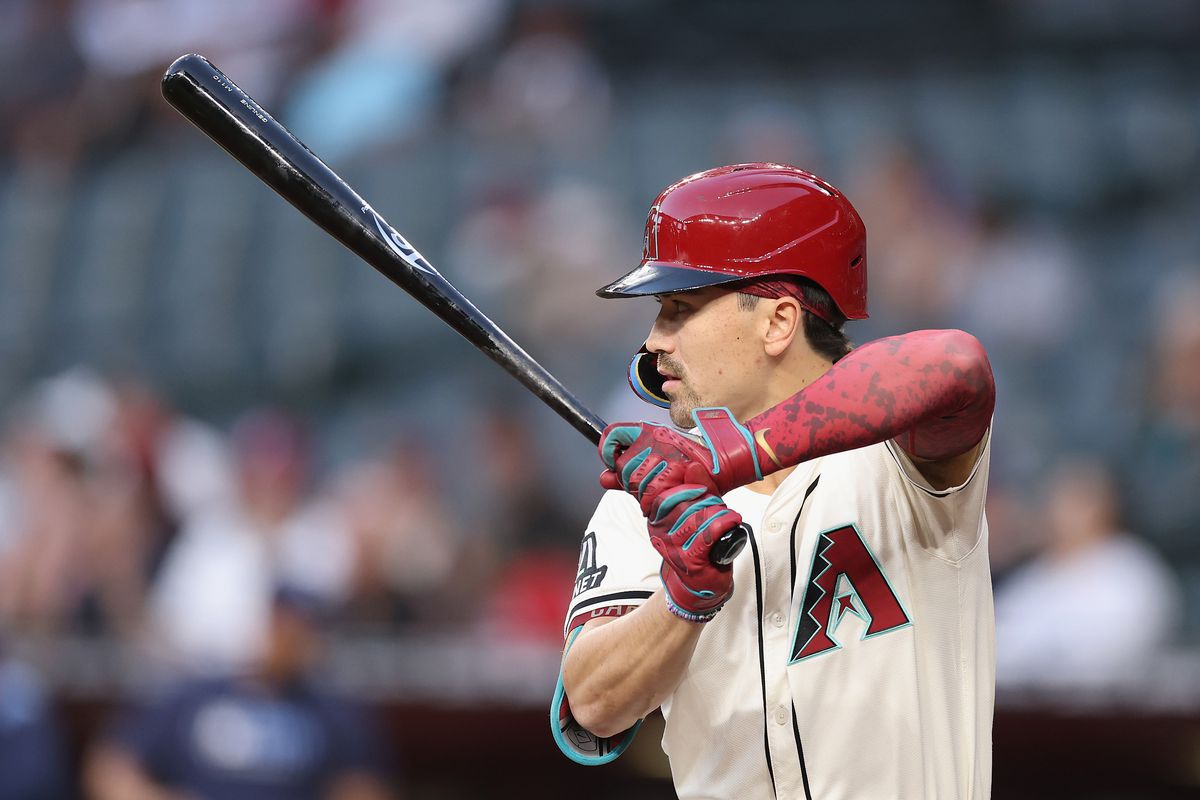 Braves vs Diamondbacks MLB game action at Chase Field