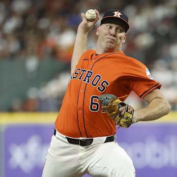Brooks Raley pitches for the Mets against the Brewers at Citi Field