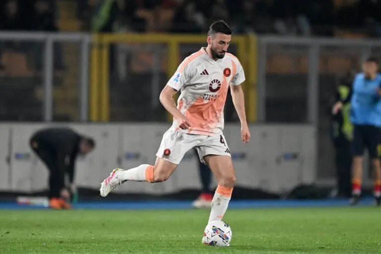 Roma fans at San Siro with high hopes for Inter vs Roma duel