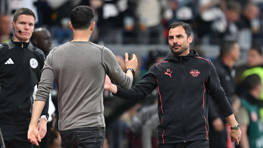 Eintracht Frankfurt jubelt nach dem Kantersieg gegen RB Leipzig