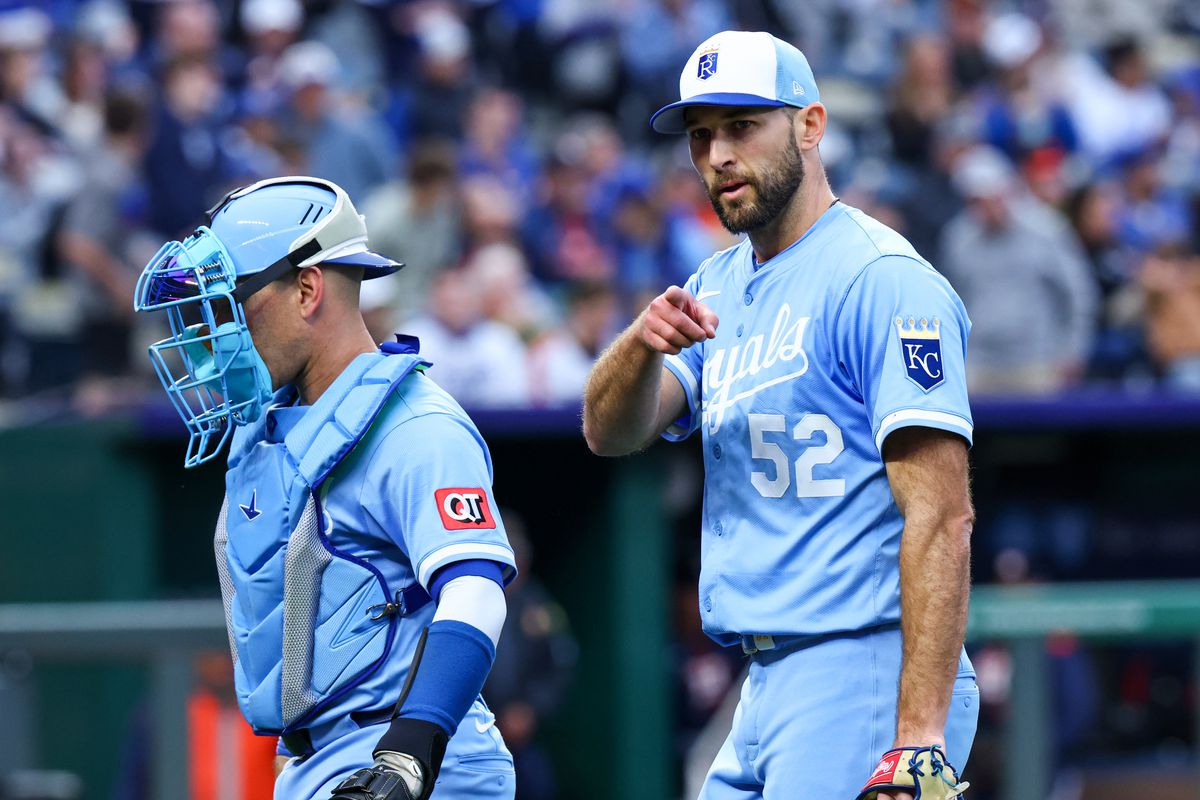 KC Royals celebrate their sixth straight win at Kauffman Stadium