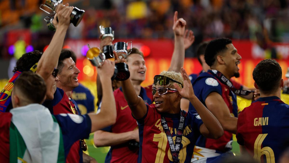 Barcelona players celebrate Copa del Rey triumph over Real Madrid
