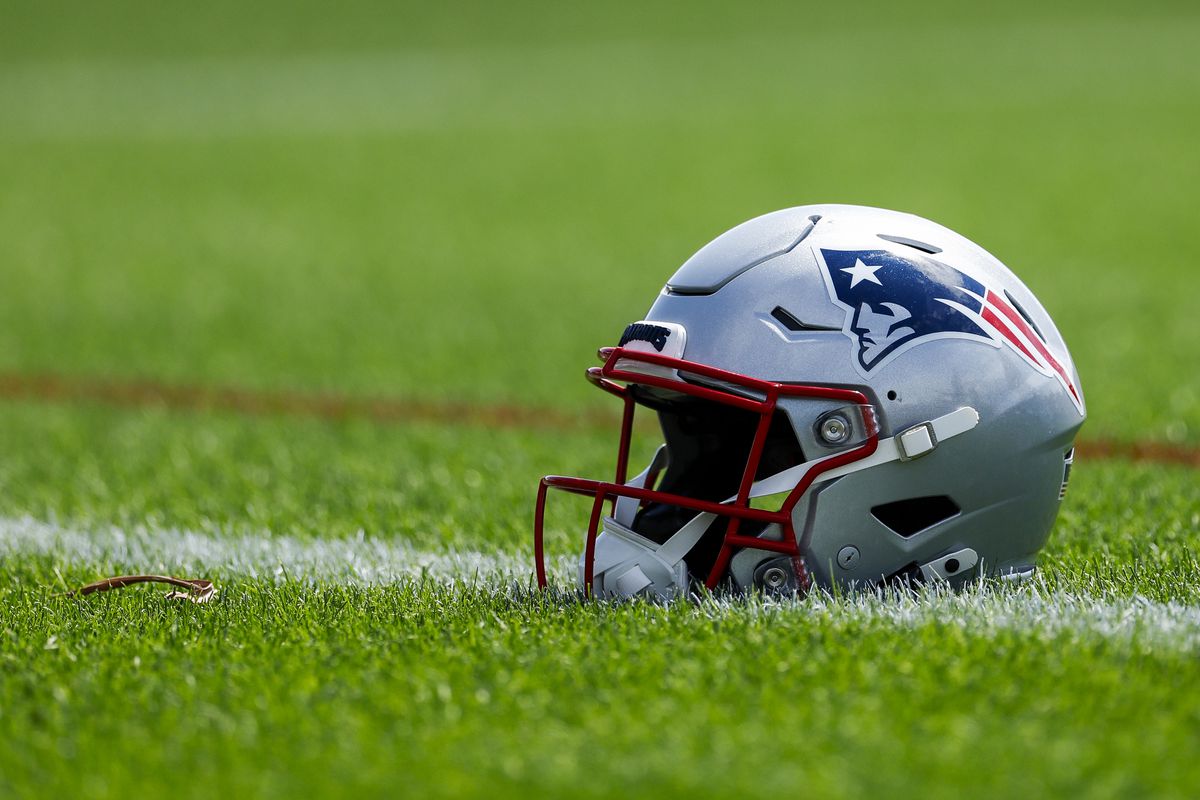 Lan Larison at practice with the Patriots