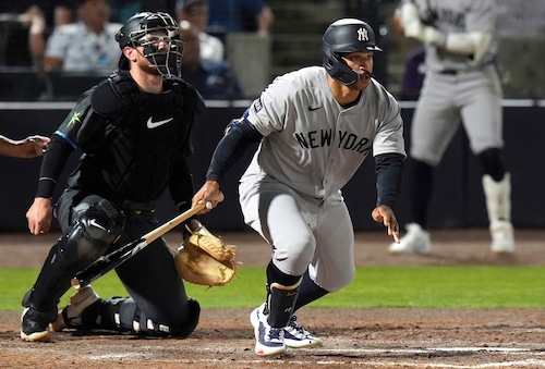 Trent Grisham of the Yankees watches a hit during the 2025 MLB season