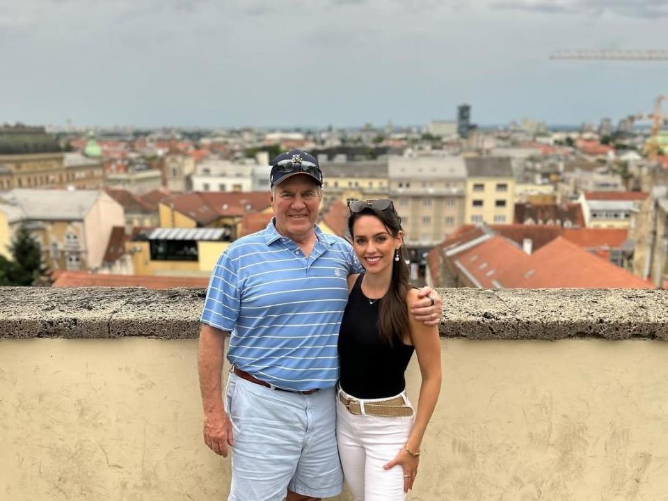 Bill Belichick with Jordon Hudson at a public event – how did belichick meet his girlfriend
