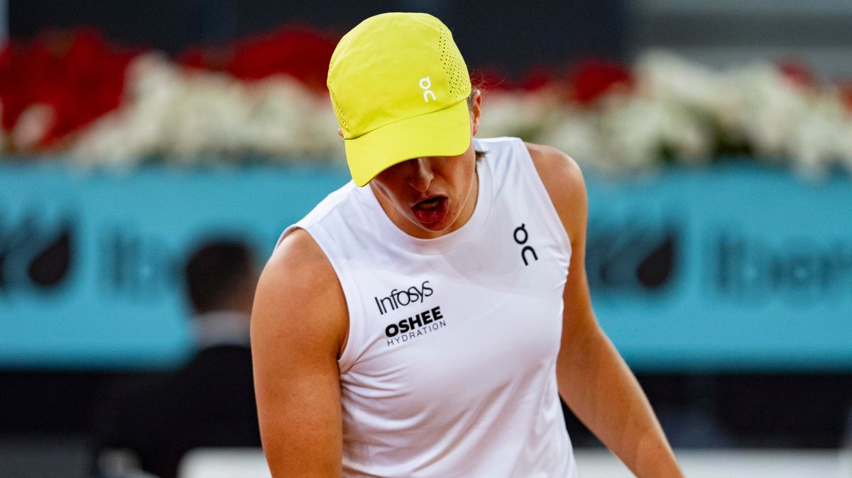 Iga Świątek podczas meczu na turnieju WTA w Madrycie