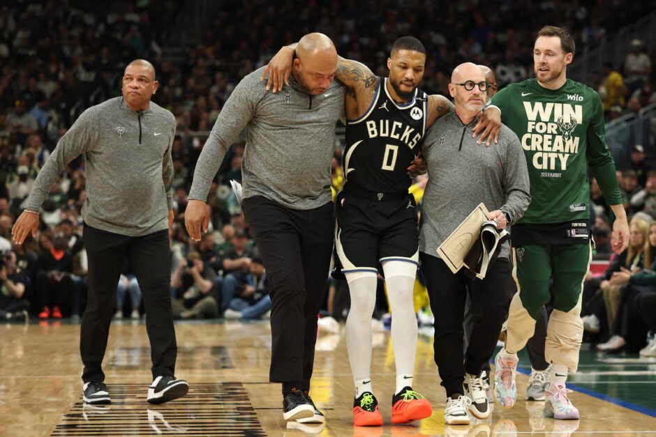 Kevin Porter Jr. drives to the basket during an NBA playoff game for the Milwaukee Bucks
