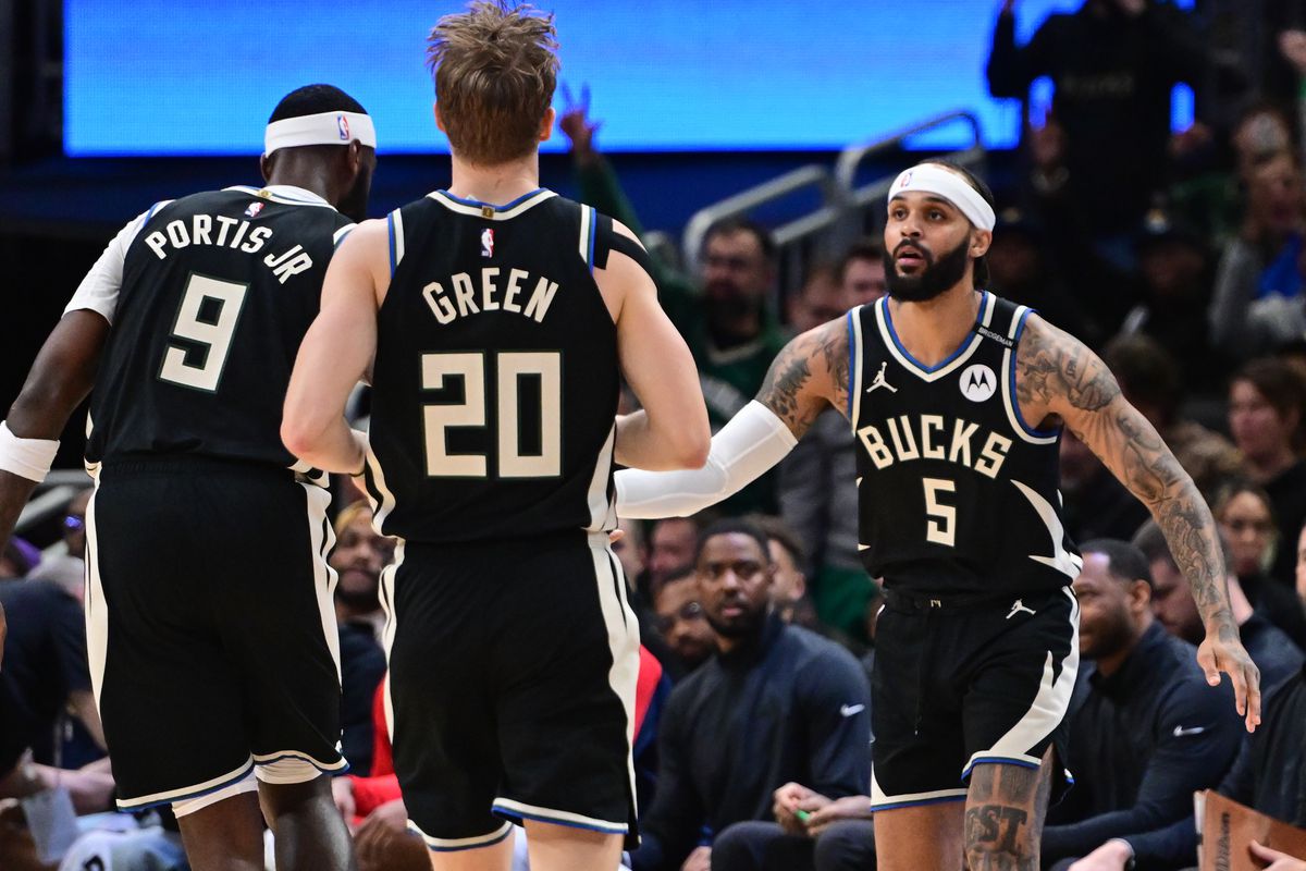 Andrew Nembhard glides past defenders during the Pacers’ playoff run