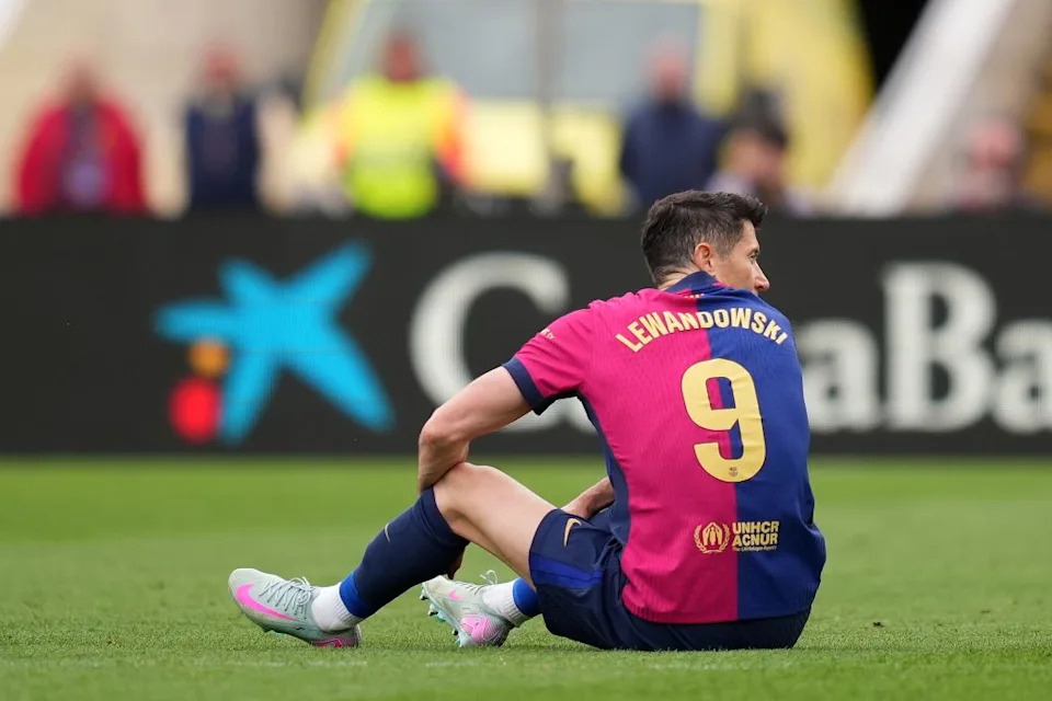 Lewandowski injury sidelines him during crucial Barcelona fixtures