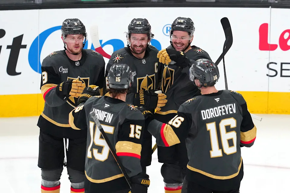 Mark Stone celebrates a goal with teammates