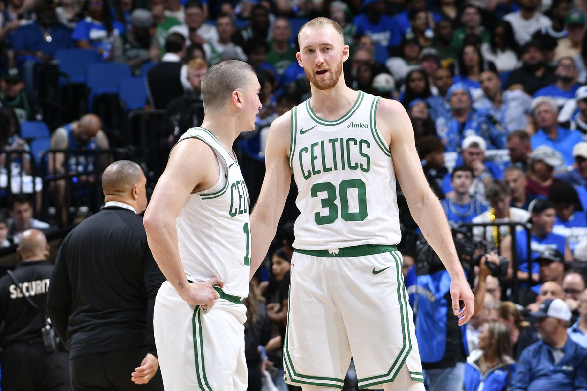 Luke Kornet warming up before a Boston Celtics playoff game