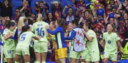 Celebración FC Barcelona Femení tras victoria en Champions League
