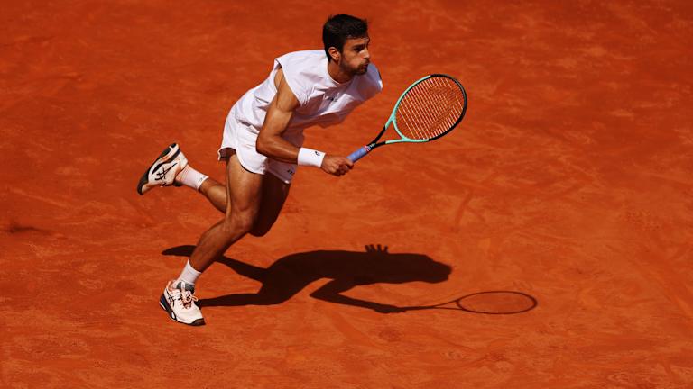 Lorenzo Musetti in action at Madrid Open 2025