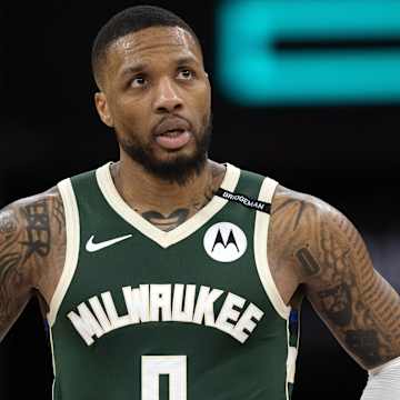 Kevin Porter Jr. leading the Bucks in a crucial playoff moment