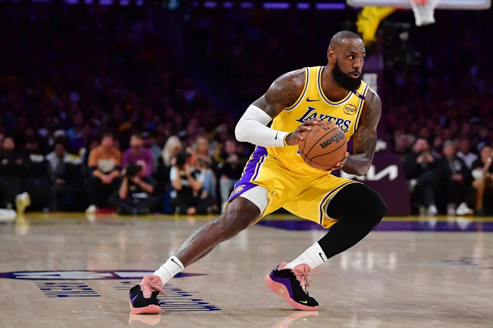 LeBron James showing strong stats performance against the Timberwolves
