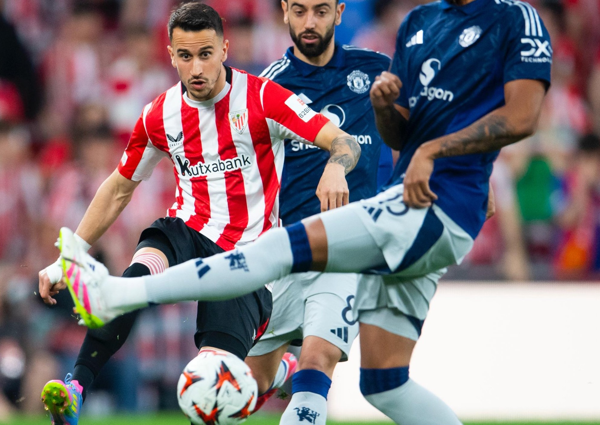 Nico Williams in action for Athletic Club during a crucial European fixture