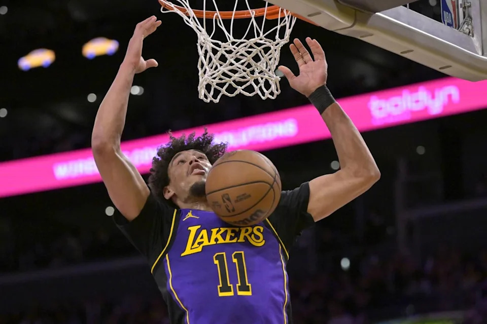 Jaxson Hayes prepares for a key Lakers matchup during the 2025 NBA Playoffs