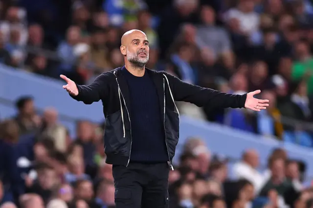 Ederson and the Man City defense in action during Man City vs Wolves