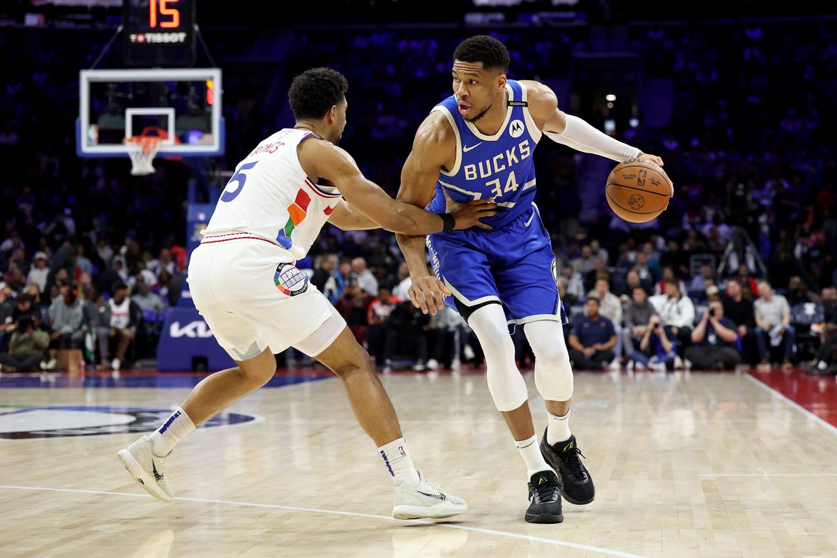 Paul George in action for the 76ers