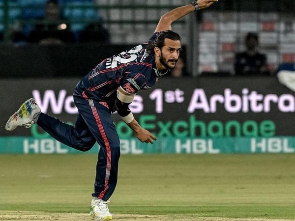 Players in action during Islamabad United vs Quetta Gladiators PSL 2025