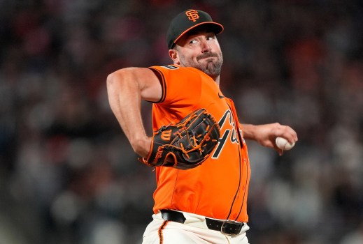 Robbie Ray pitching for the Giants in 2025, maintaining his unbeaten streak