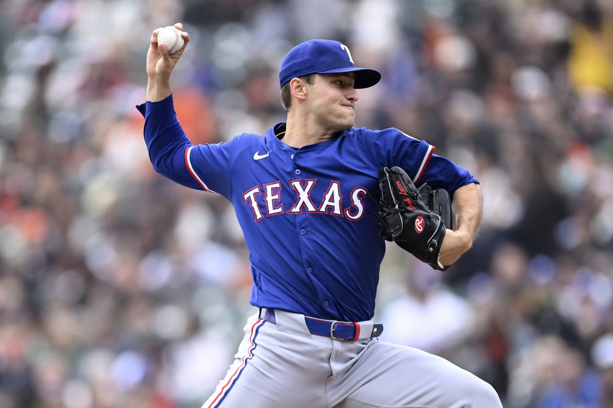 Mariners vs Rangers action in May 2025.