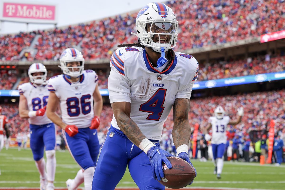 James Cook in action during a Buffalo Bills game