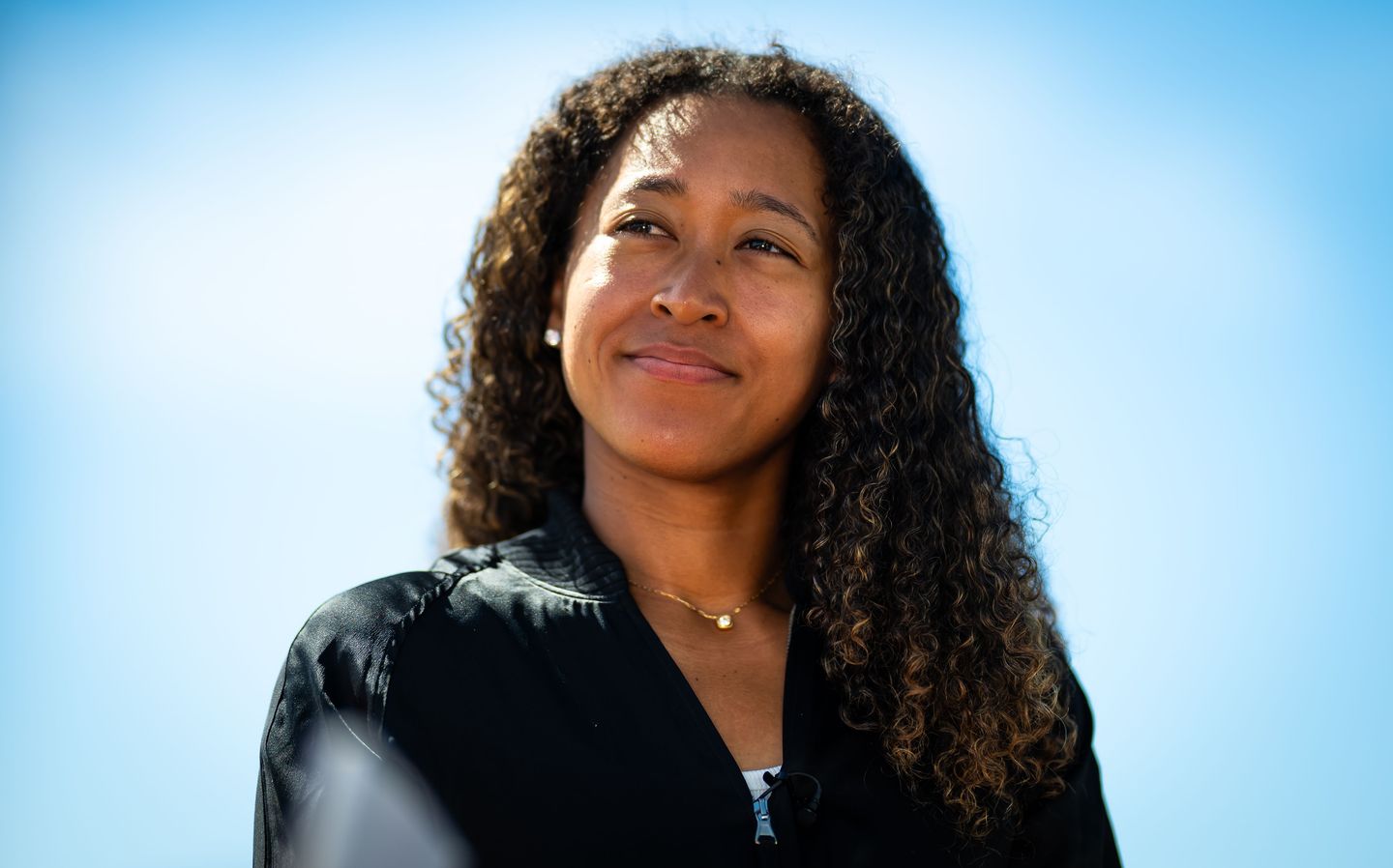 Naomi Osaka focused during her Saint-Malo quarterfinal match