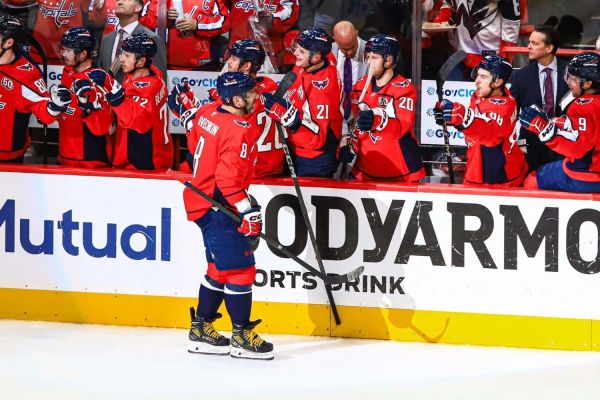 Spokane Chiefs celebrating sweep to WHL finals