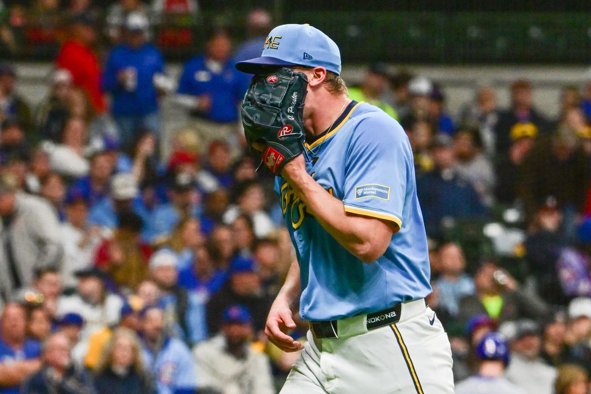 Cubs Brewers game at American Family Field: Chicago celebrates grand slam home run