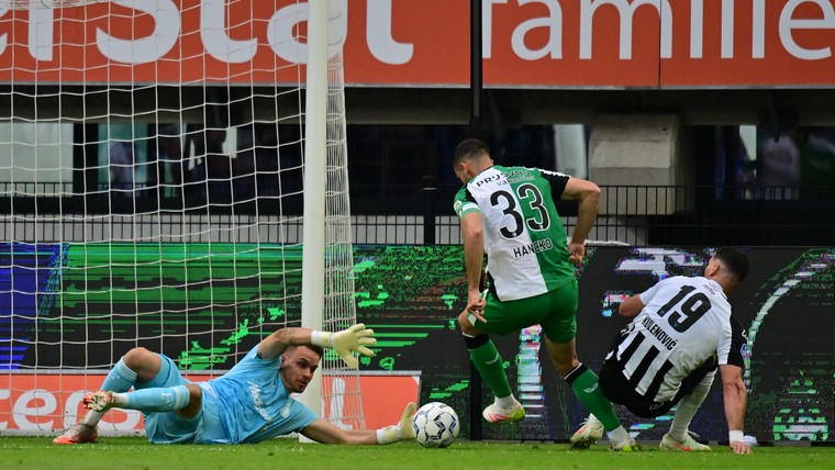 Actiemoment uit Heracles - Feyenoord