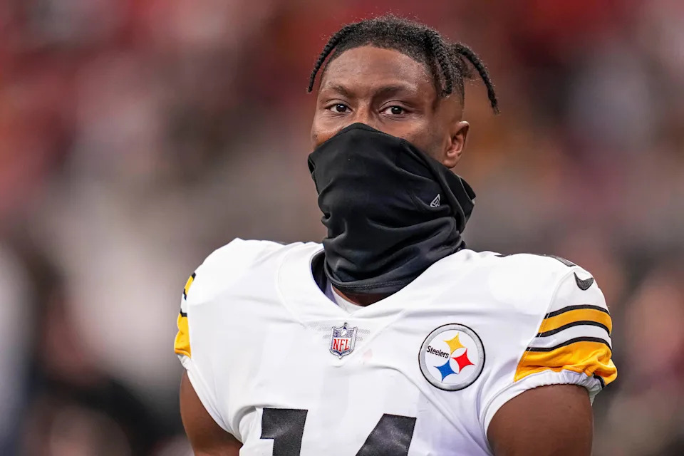George Pickens in action for the Pittsburgh Steelers