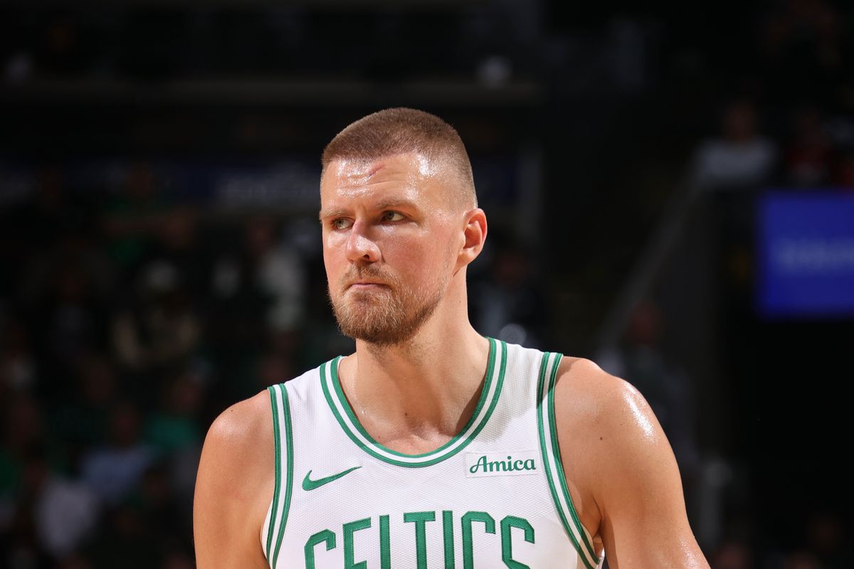 Kristaps Porziņģis during Celtics game