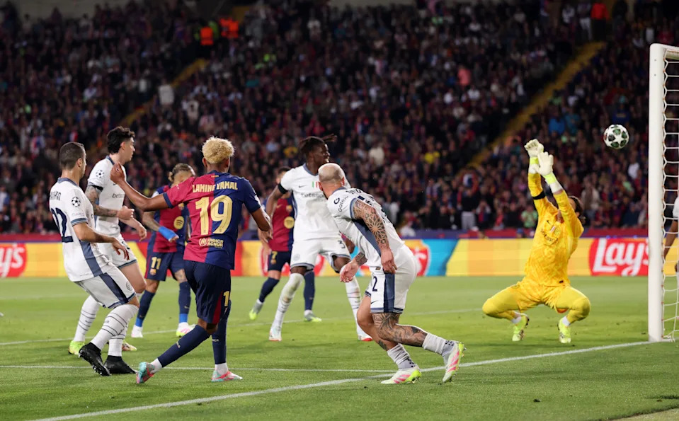 Henrikh Mkhitaryan Champions League match action