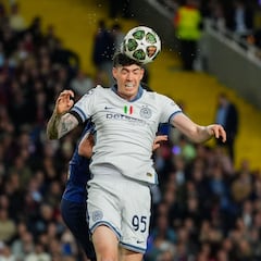 Lautaro Martínez celebrando en la Champions League 2025