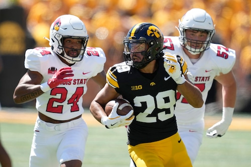 Pittsburgh Steelers defensive drills during training camp – a key moment for players vying for a spot on the Steelers roster.