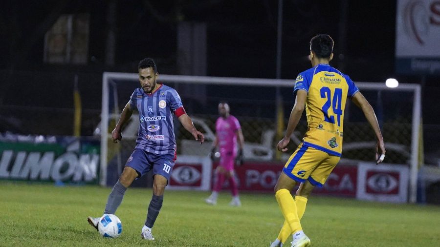 FAS - Águila clásico nacional en Clausura 2025