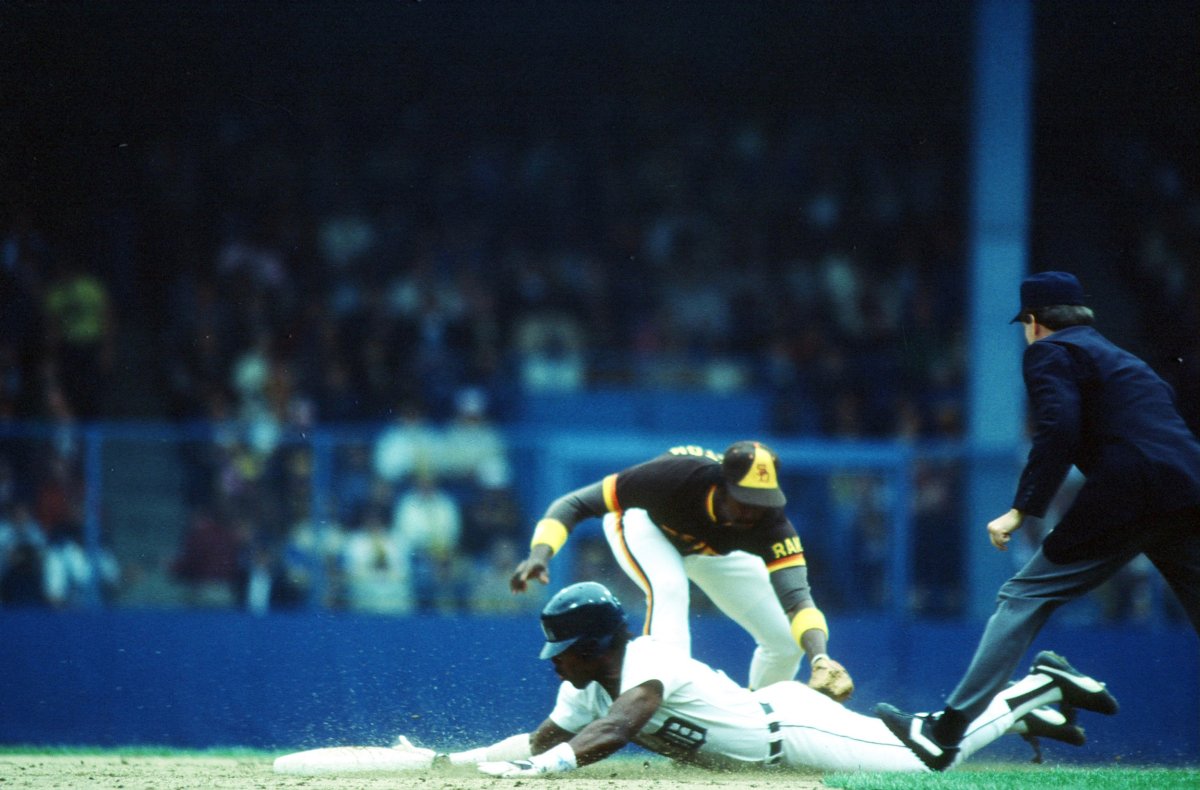 Chet Lemon with Detroit Tigers uniform