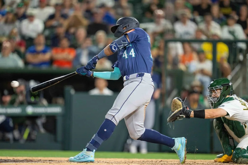 Julio Rodríguez delivers another stellar performance for the Mariners in 2025
