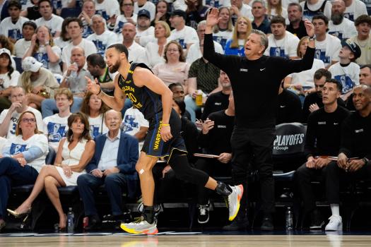 Stephen Curry en rehabilitación, protagonista en la NBA hoy