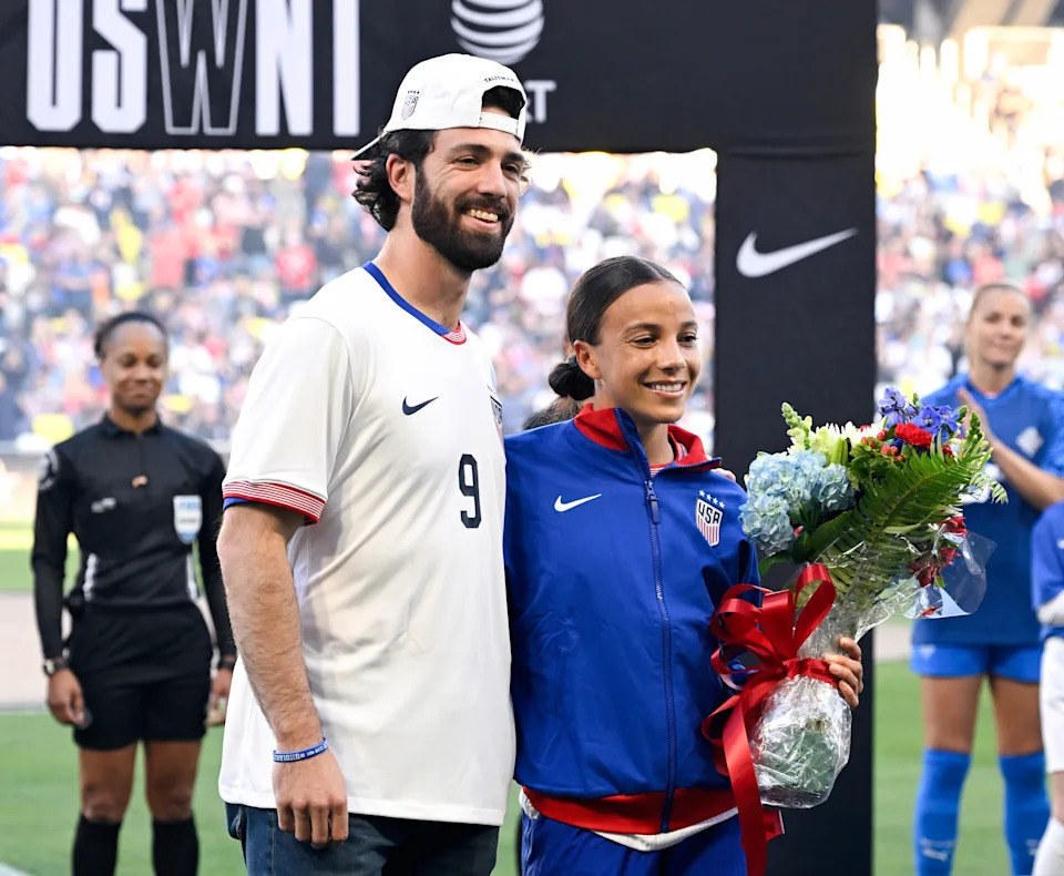Dansby Swanson and Mallory Swanson at a Chicago Cubs game