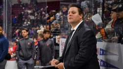 Nicolas Roy en pleine action sur la glace lors d'un match de la LNH