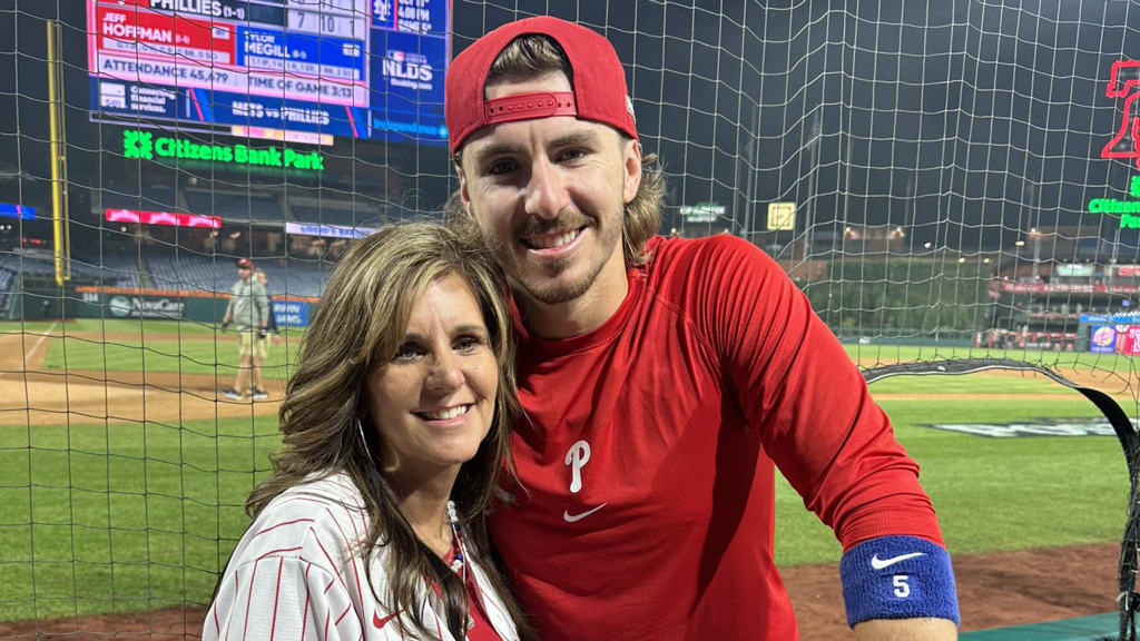 Bryson Stott celebrating with the Philadelphia Phillies