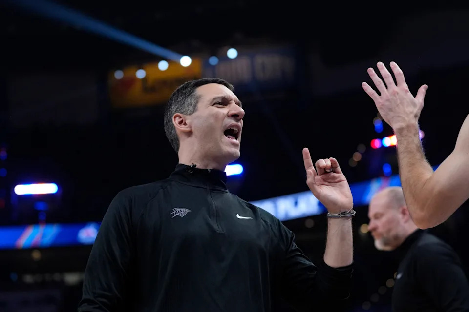 Mark Daigneault coaching the Thunder in NBA Playoffs