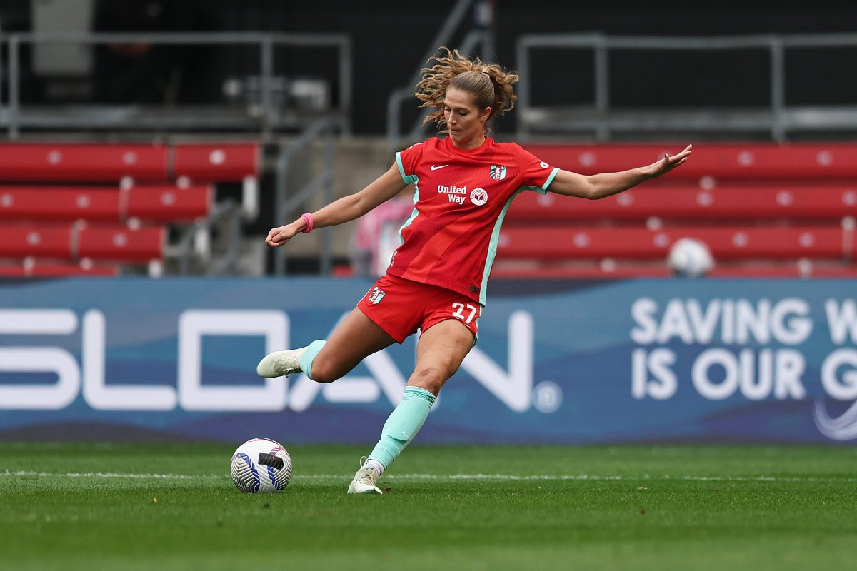 Players warming up for Bay FC ahead of their NWSL match