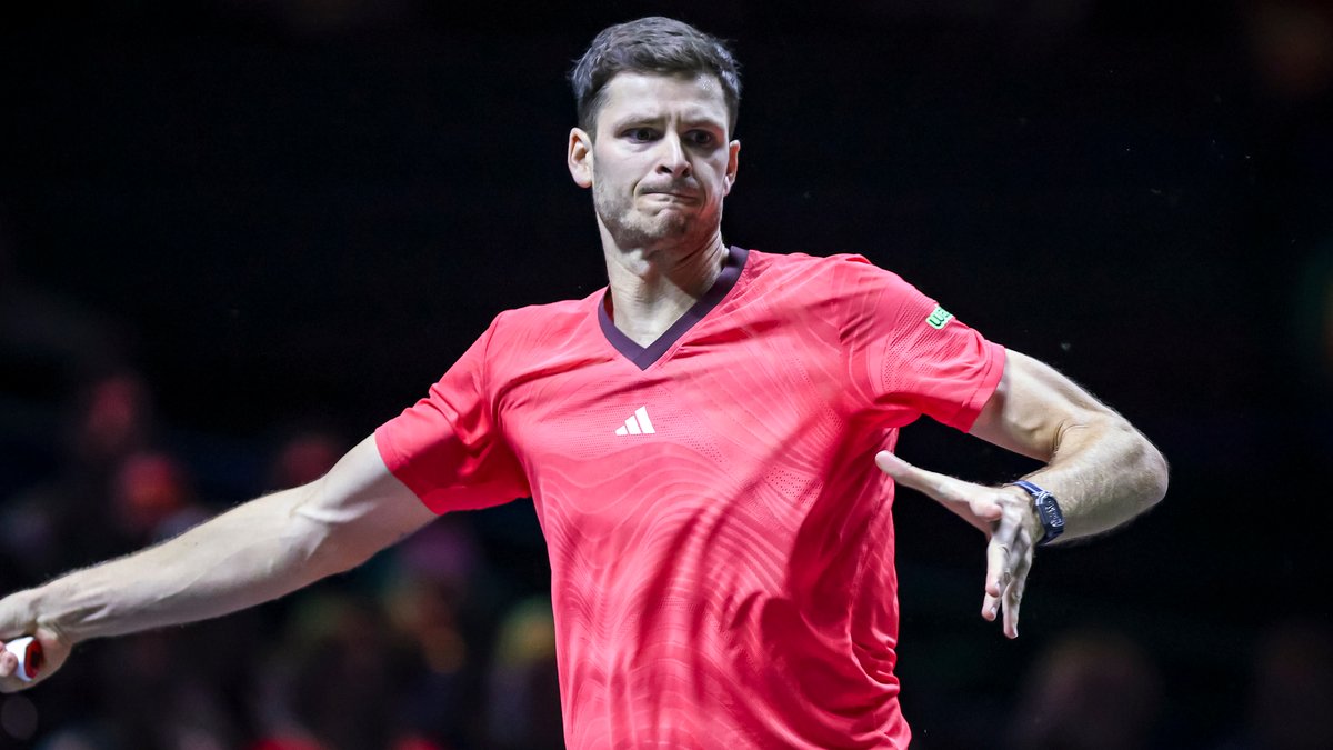 Hubert Hurkacz competing in the ATP 1000 Rome tournament