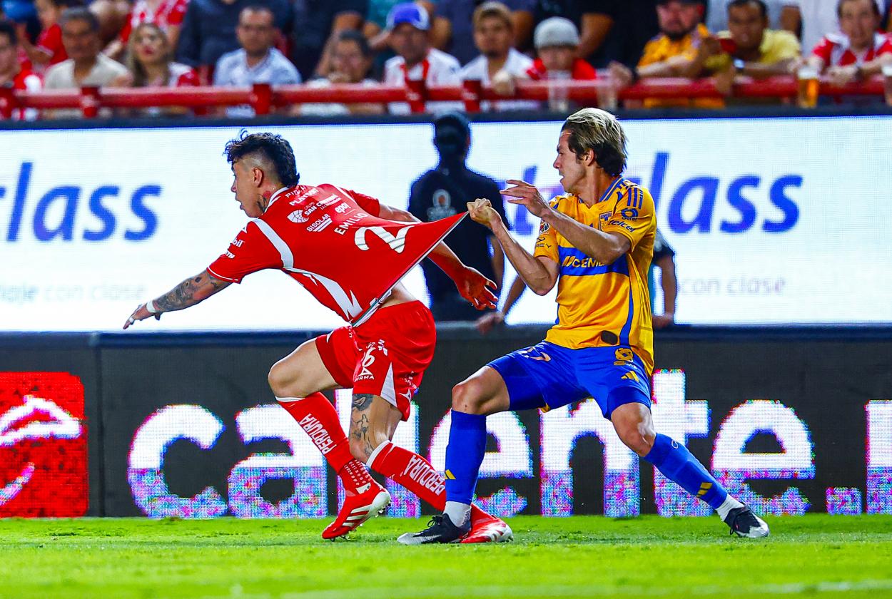 tigres uanl vs necaxa lineups at Liga MX quarterfinals 2025