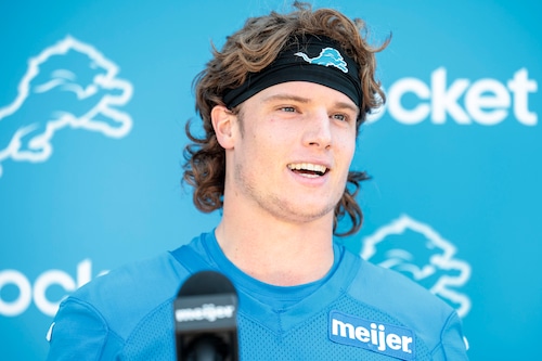 Caden Prieskorn during practice with the Detroit Lions