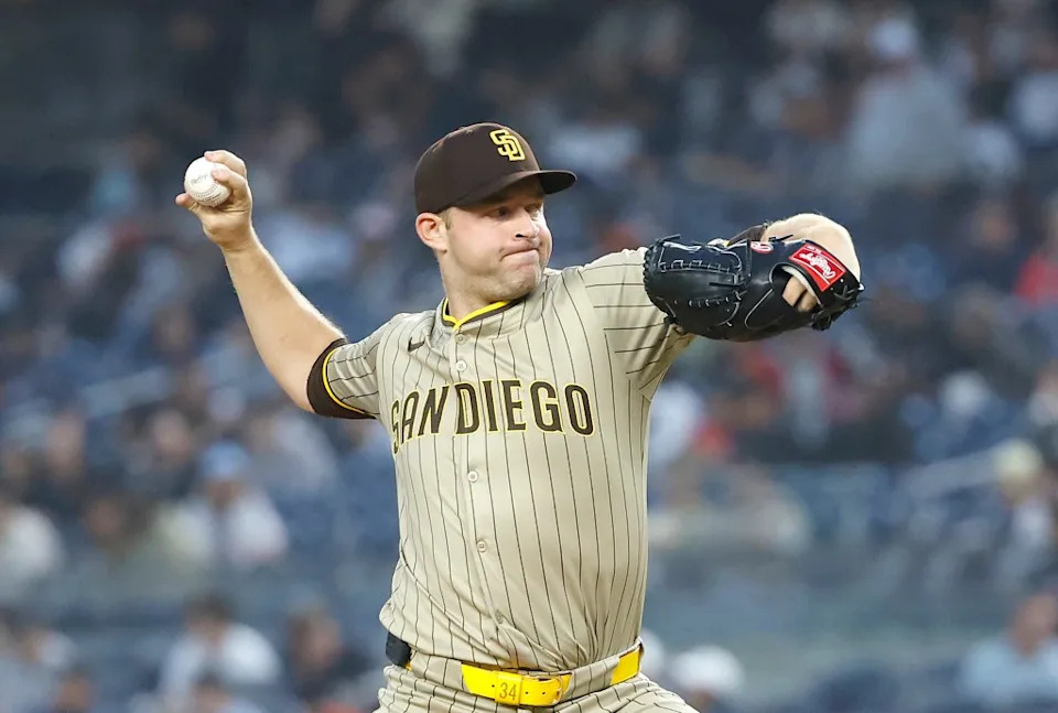 Clarke Schmidt pitching for the Yankees in 2025